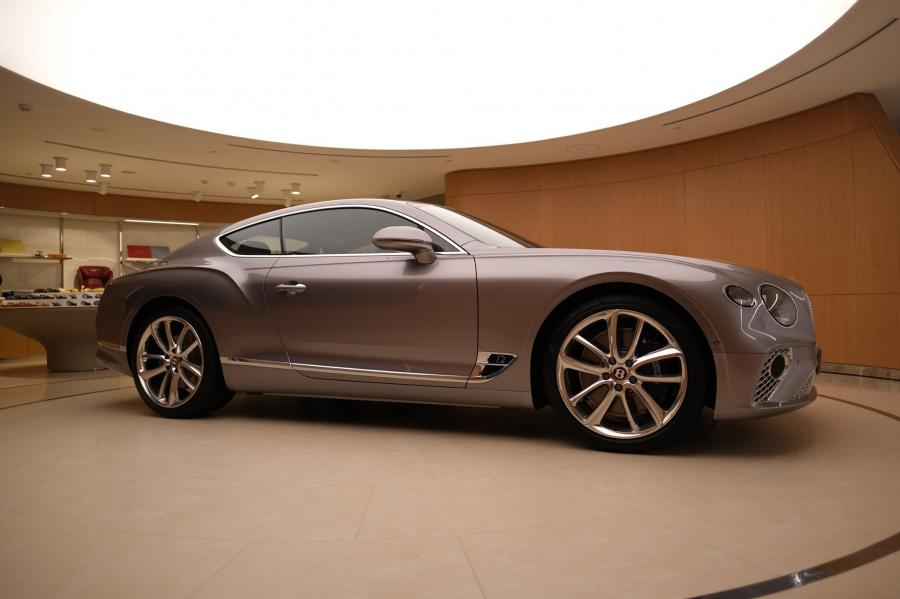 Bentley Continental GT W12 Centenary Specifications 2020 года  (UAE) (фото 1 из 9)